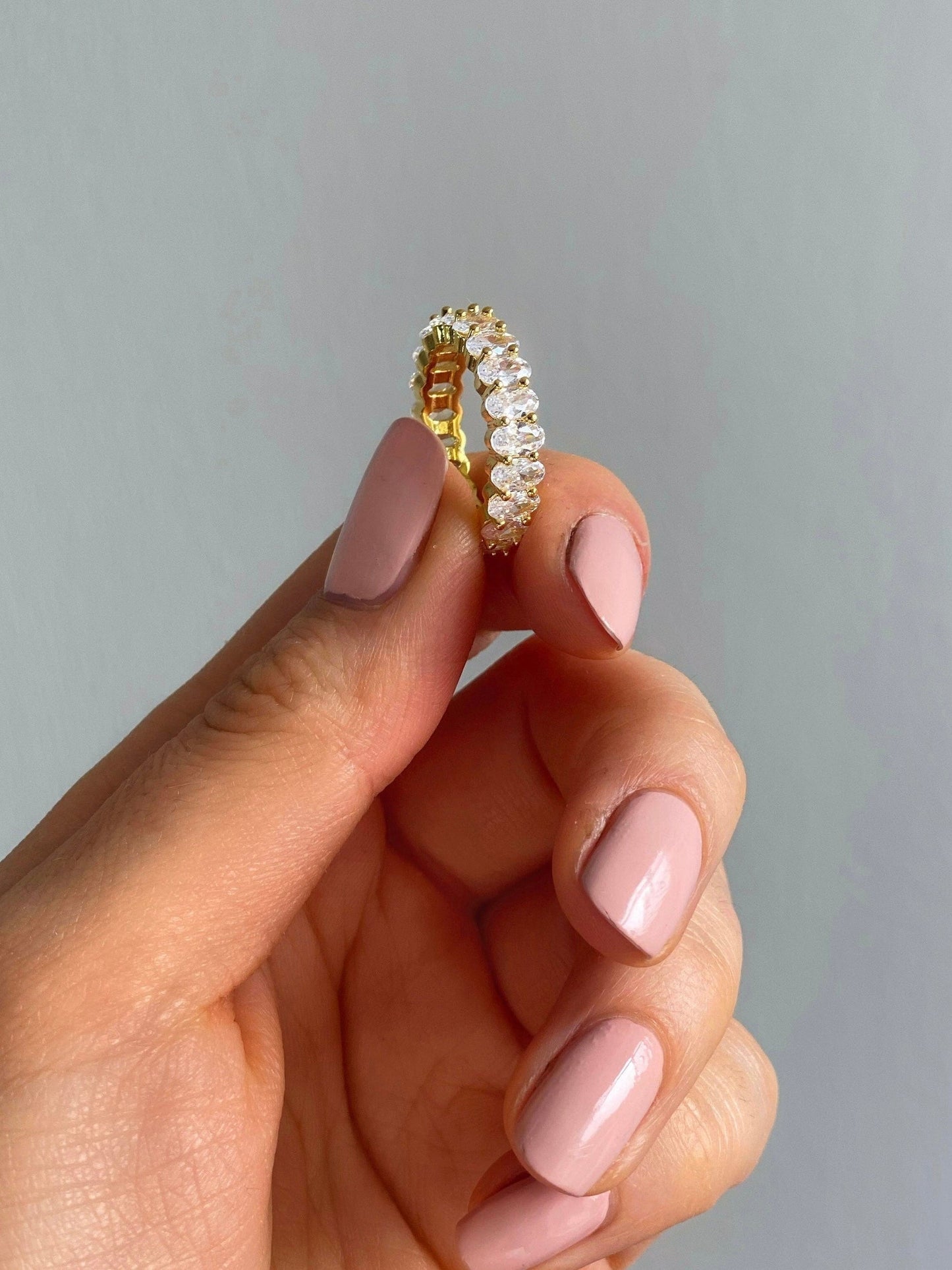 Ringe mit großen Zirkoniasteinen