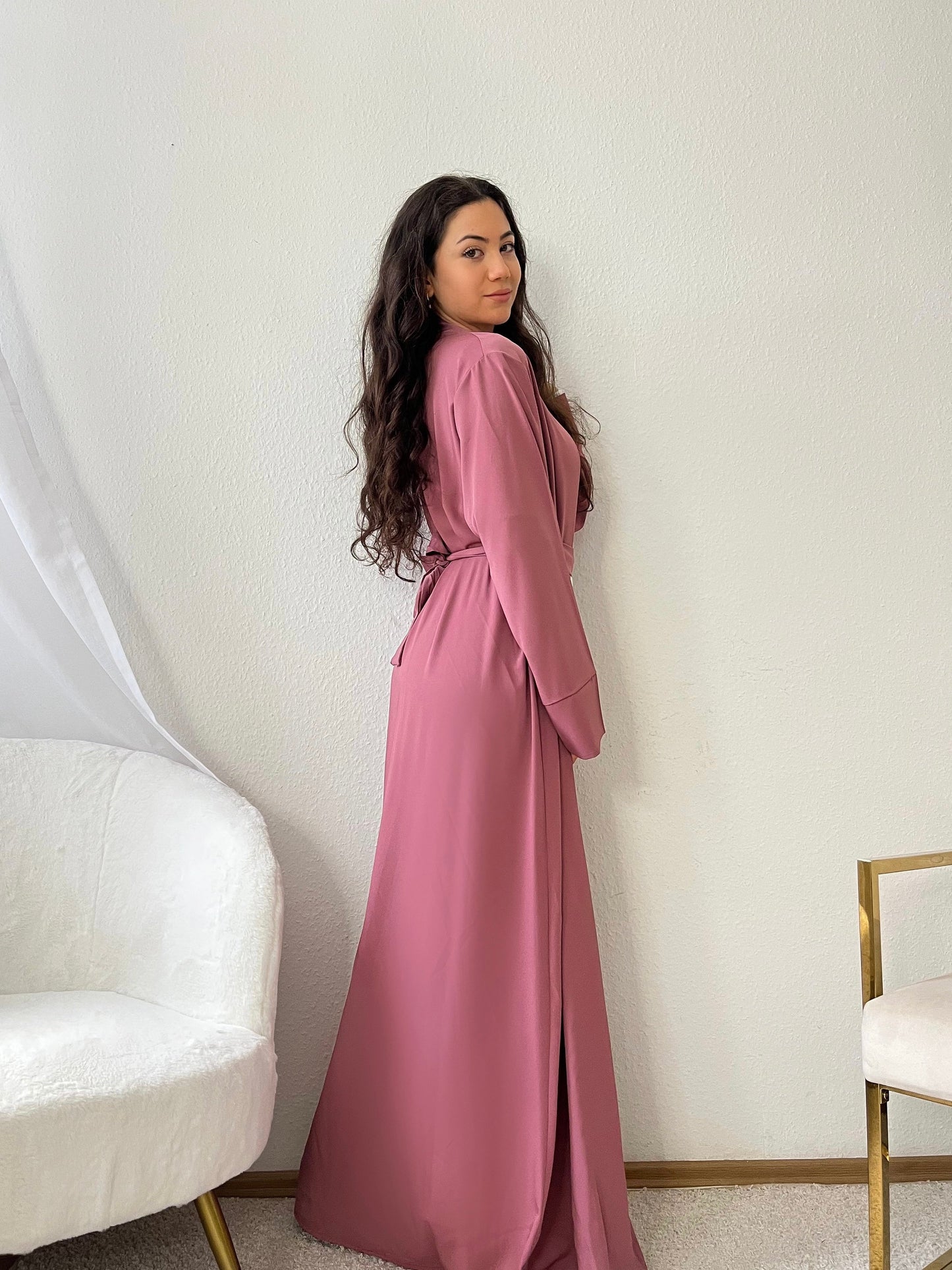 Langer Kimono mit Bindegürtel