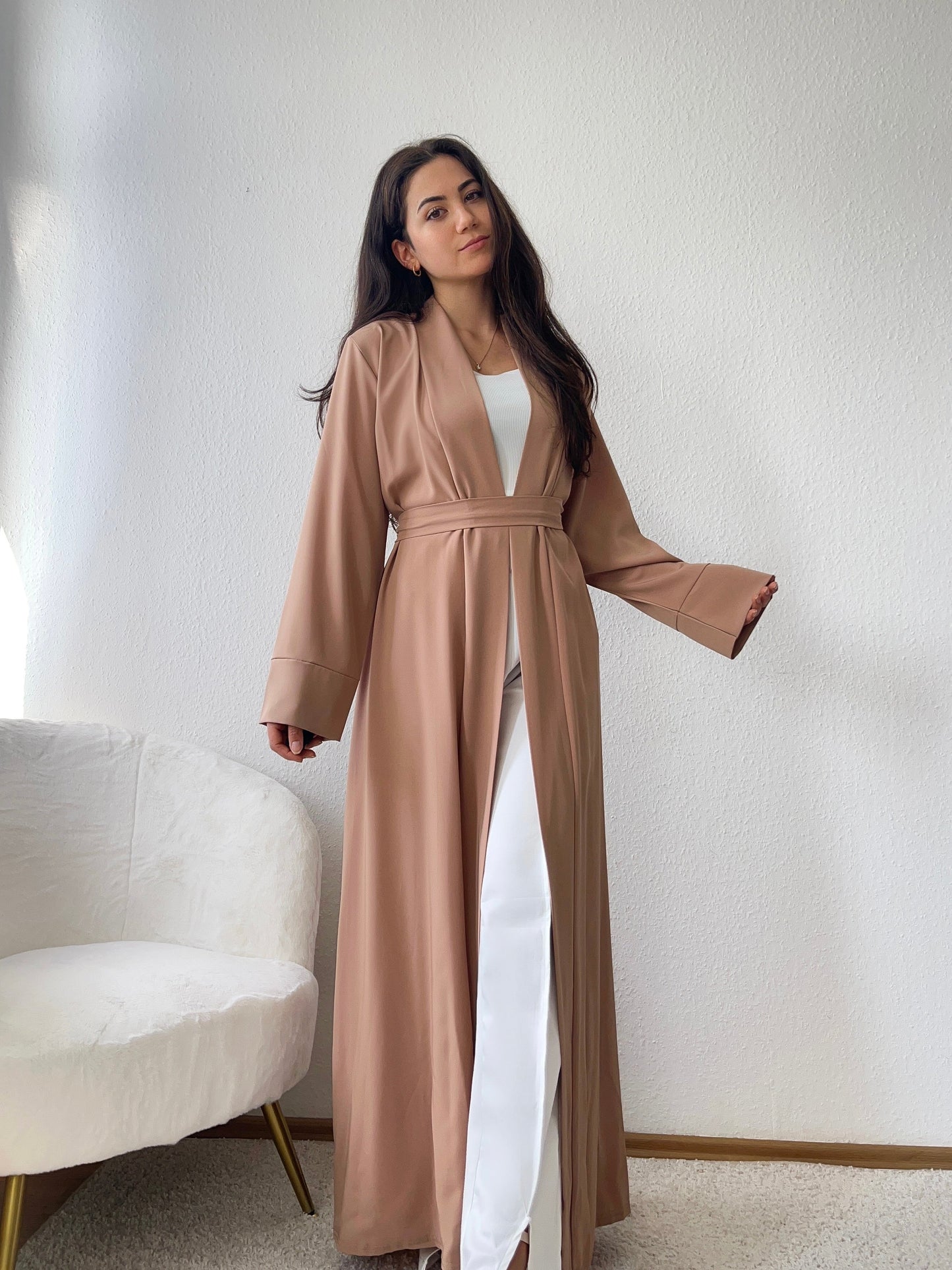 Langer Kimono mit Bindegürtel