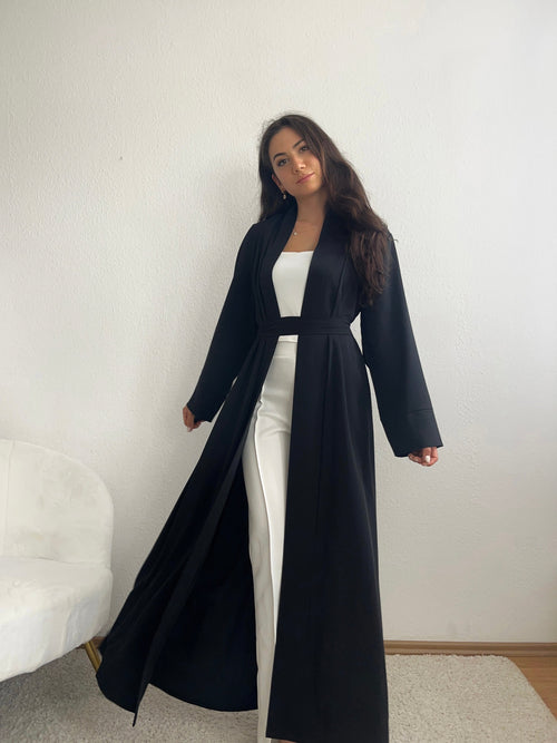 Langer Kimono mit Bindegürtel