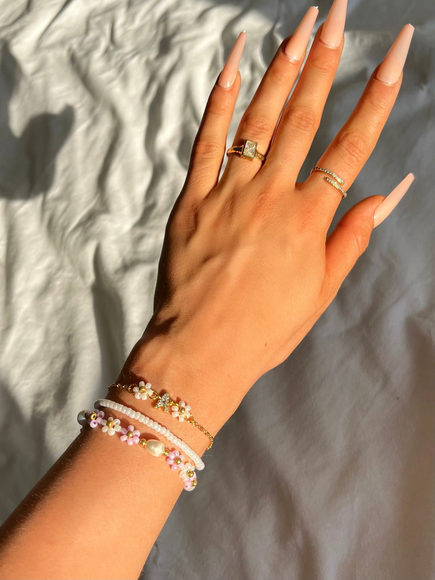 Armband aus kleinen Miyuki-Perlen