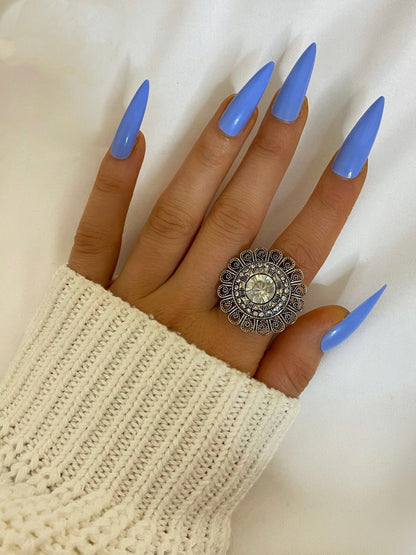 DIVA SHARP Nails