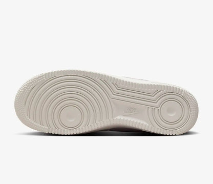 Nike Air Force 1 '07 SE Platinum Violet Ore