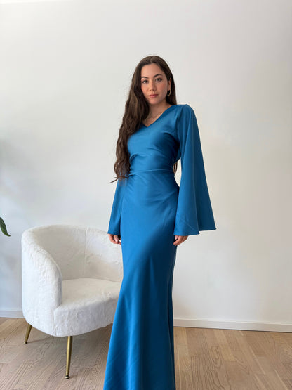 Elegantes Satinkleid mit Rückenschnürung