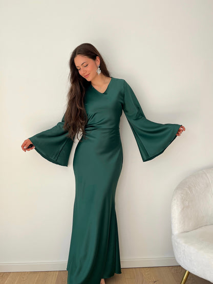 Elegantes Satinkleid mit Rückenschnürung