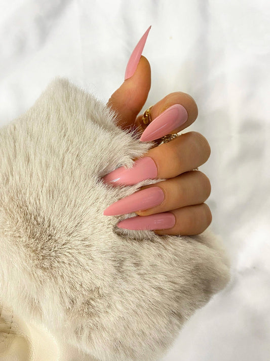 DIVA SHARP Nails