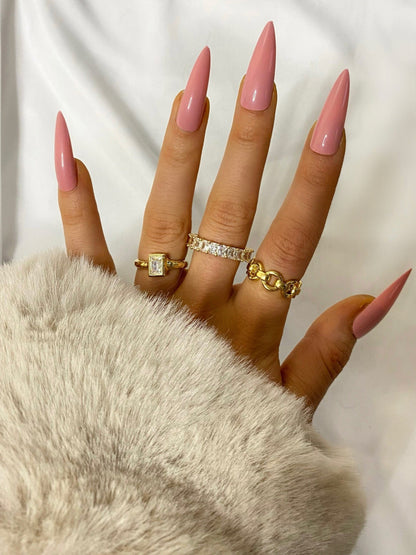 DIVA SHARP Nails