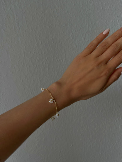 Blümchen-Armband aus Miyuki-Perlen