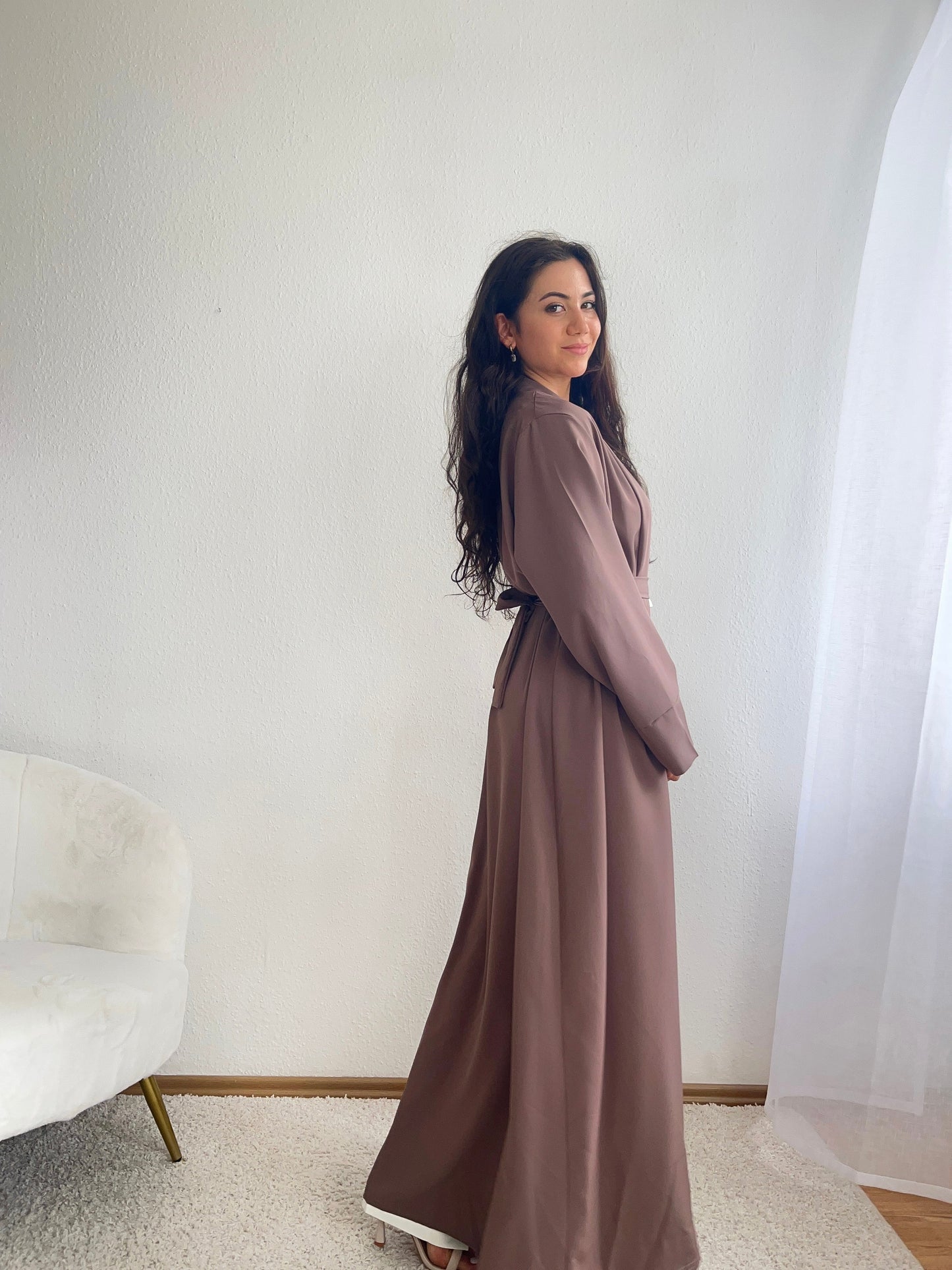 Langer Kimono mit Bindegürtel