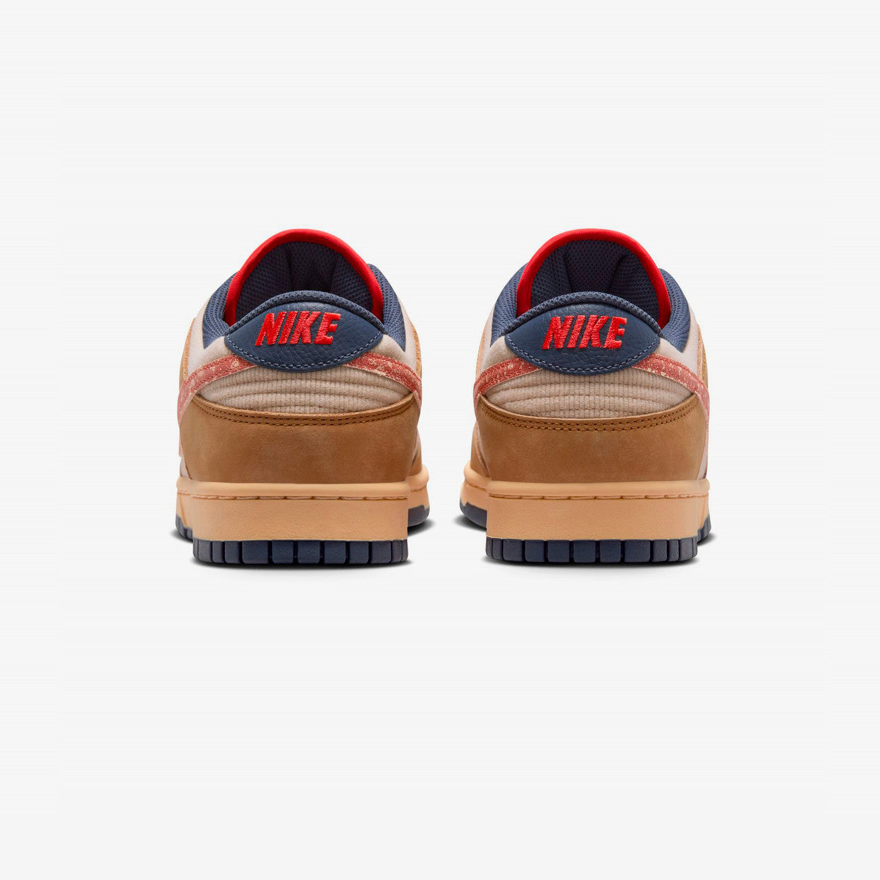 Dunk Low Retro SE