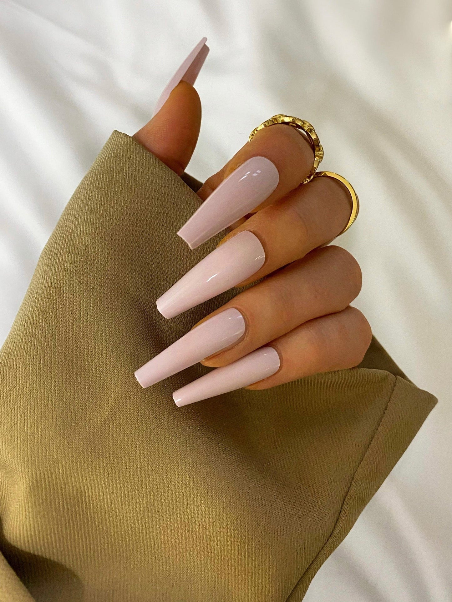 DIVA Nails
