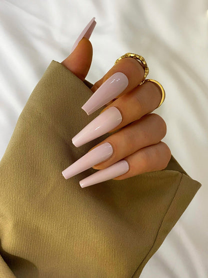 DIVA Nails