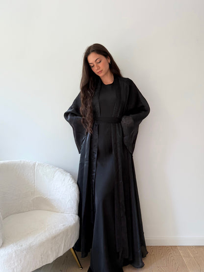 Zweiseitig tragbarer Kimono mit Volants