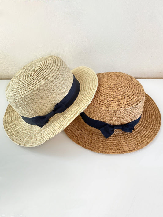 Strohhut mit Schleife