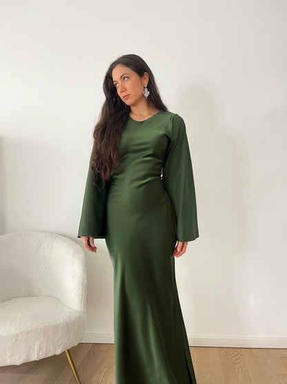 Elegantes Satinkleid mit Rückenschnürung