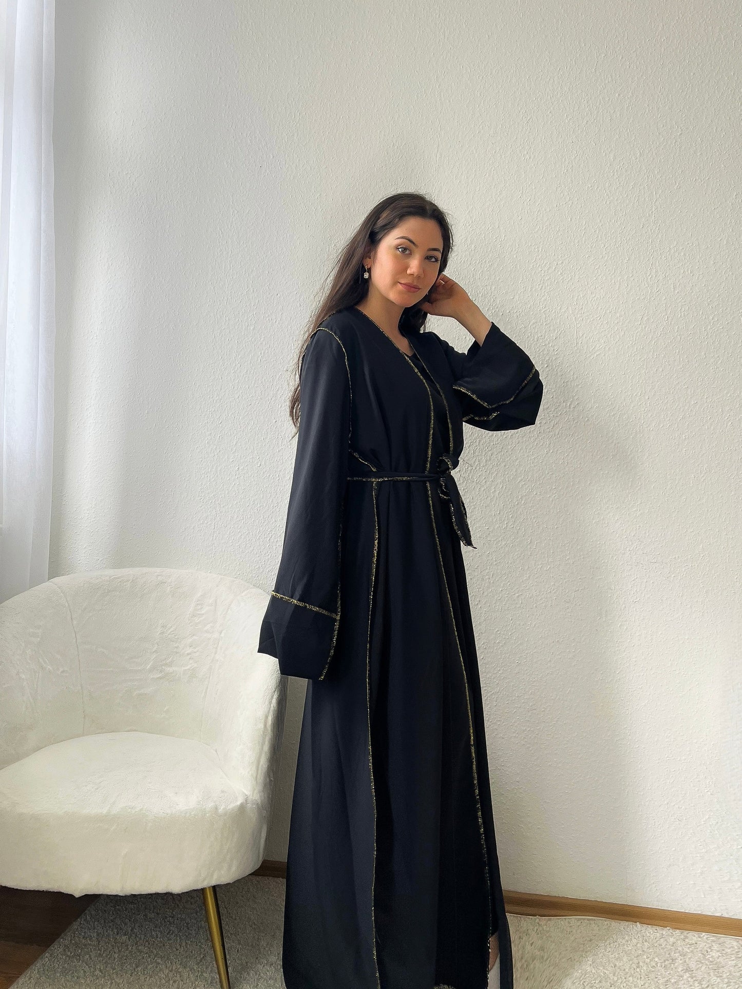 Leichter Kimono mit goldenen Linien