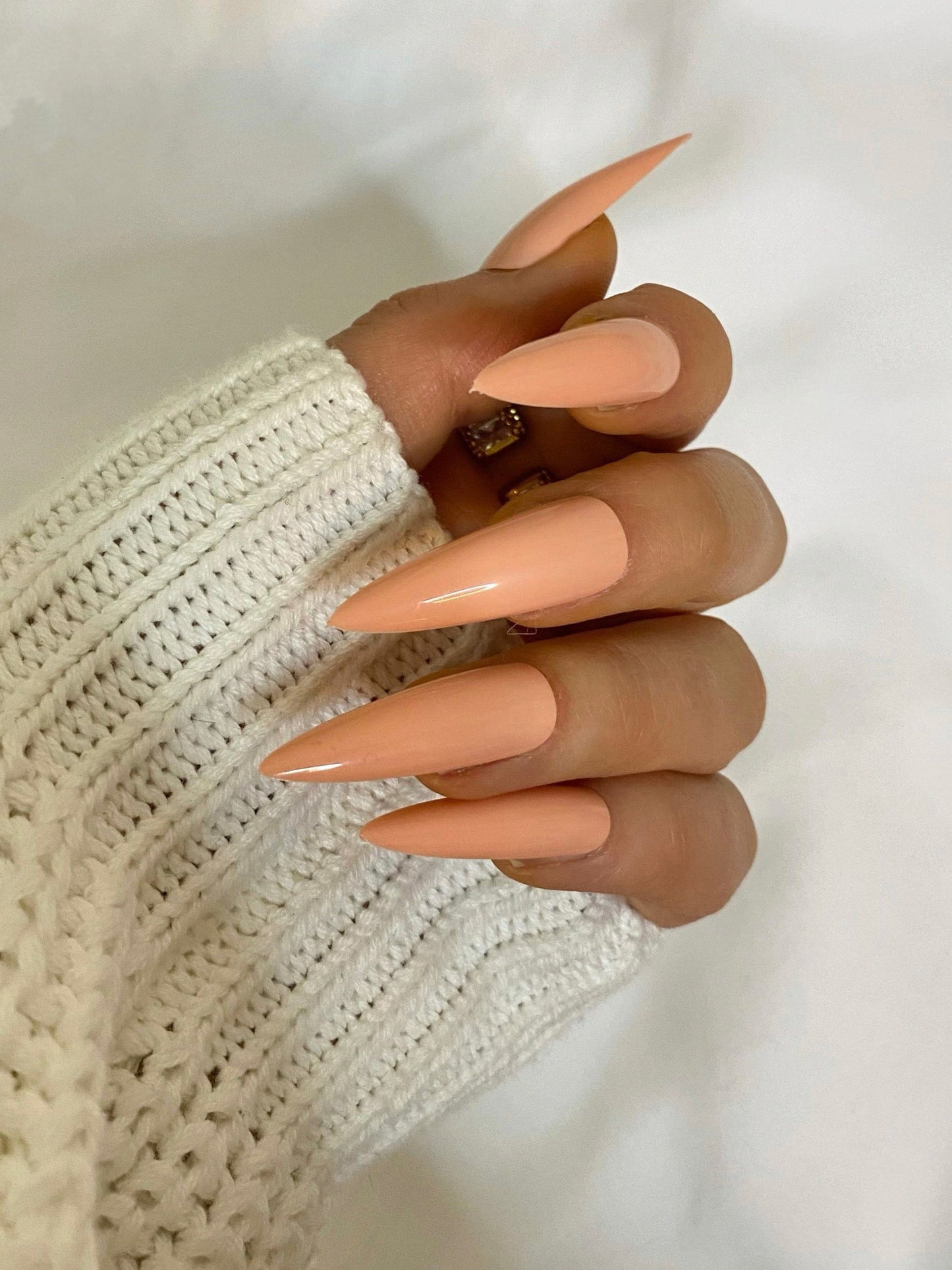 DIVA SHARP Nails