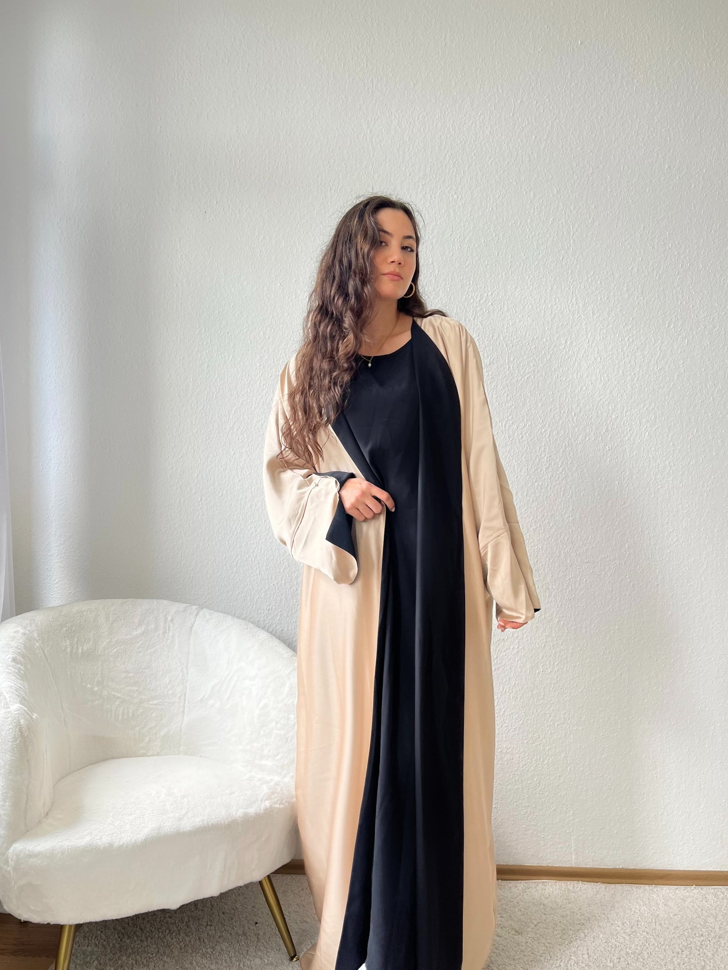Zweifarbiger Satin-Kimono
